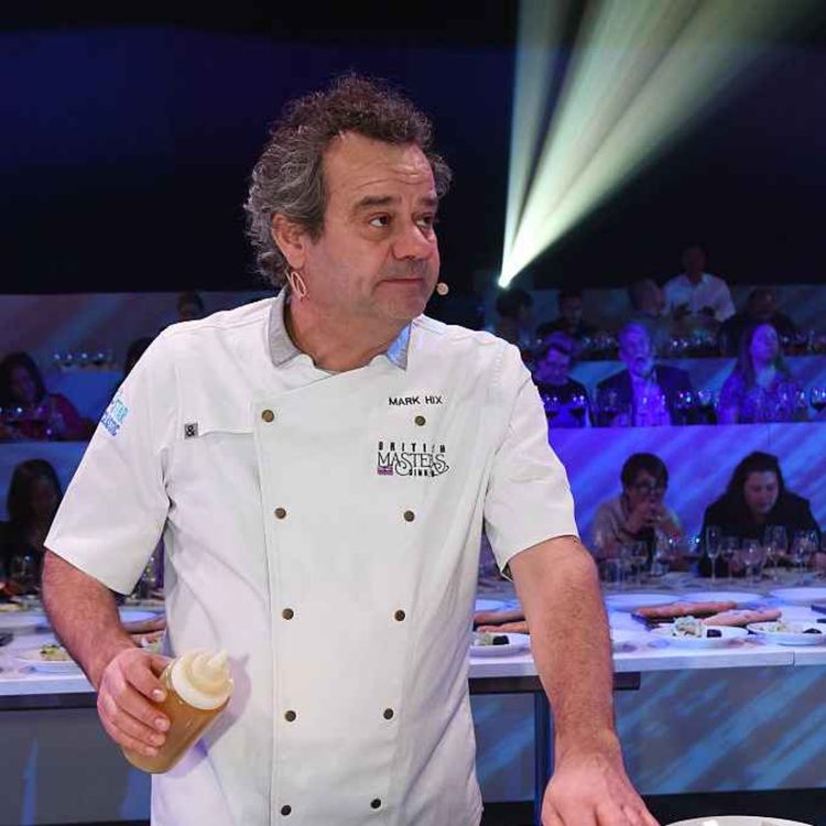 cover art for 5271: LISTEN¦ Top chef Mark Hix is among the celebrated figures inspiring the next generation of hospitality industry talent, as part of Ulster University's culinary salon series. Peter spoke to Mark and Don Sloane from the Oxford Collective