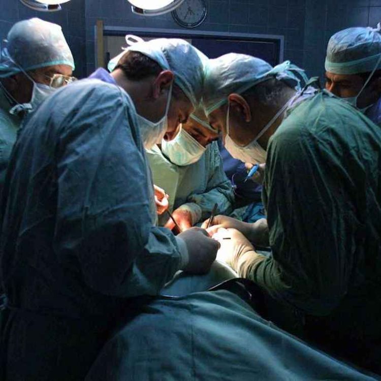 cover art for 5276: LISTEN¦ Over 100 life-saving kidney transplants are carried out in NI each year. Frank spoke to Graeme Francey about his own experience, receiving a kidney from his sister