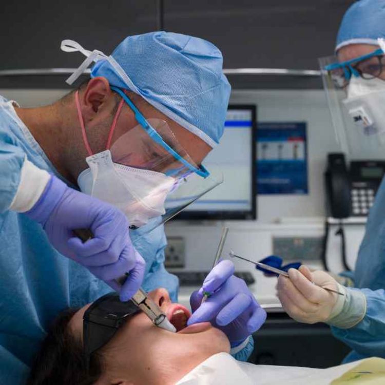 cover art for 5323: LISTEN¦ 'The fees paid for care no longer cover the cost of treatment - until the Executive allocate enough money, it's going to get worse ' - dentist Dr Ciara Gallagher explained why practices are struggling to take on new NHS patients