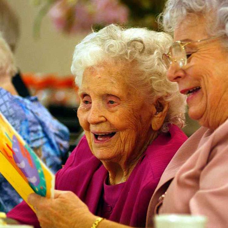 cover art for 5332: LISTEN¦ If you're lucky enough to reach 100, would you still like to be working? Shopkeeper Arthur Ferguson says that despite celebrating a century of life, he has no plans to retire