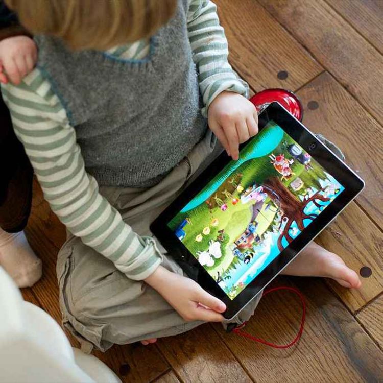 cover art for 5355: LISTEN¦ Should toddlers get screen time? A Belfast nursery has generated a mixed reaction by using tablets as teaching tools. Frank spoke to top online safety expert Wayne Denner