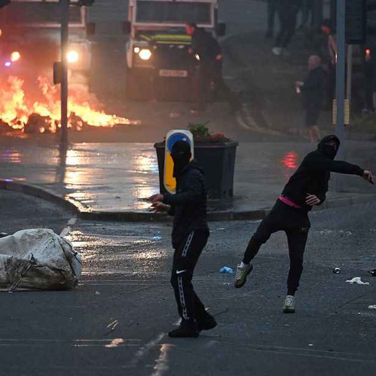 cover art for 5380: LISTEN¦ Would locking up rioters actually solve the problem? Belfast Telegraph columnist Malachi O'Doherty's not convinced. He spoke to Frank about what might be a more effective punishment