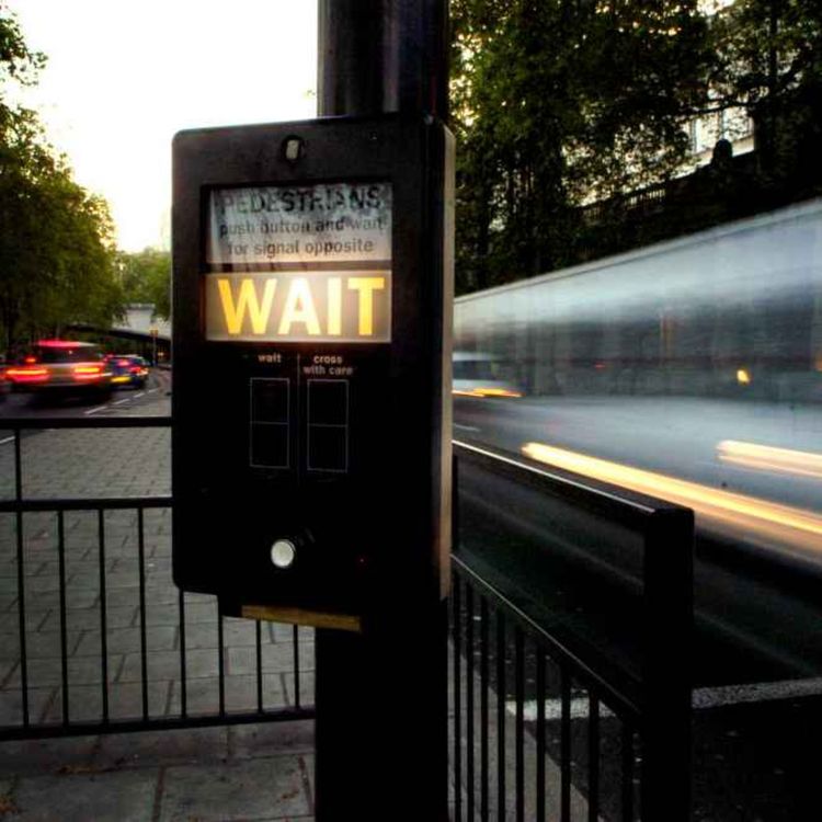 cover art for 5382: LISTEN¦ 'There's cross-party support as well as significant local support, yet there's no sign of the work' - Green Party councillor Brian Smyth spoke to Frank about the frustrating delays to a pedestrian crossing in south Belfast