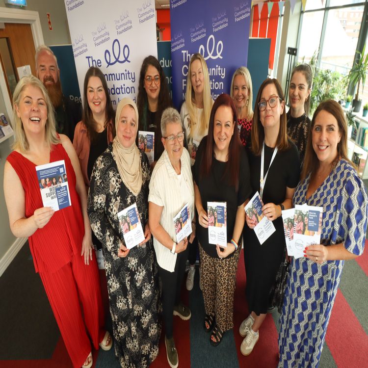 cover art for 5404: LISTEN¦ A new joint fund has launched helping women to support women. Frank spoke to two of the women involved - Orla Black from the Community Foundation NI and Amanda Ferguson, chair of Give Inc