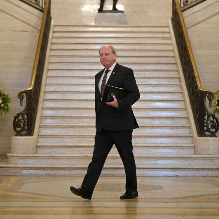 cover art for 5428: LISTEN¦ Could the TUV become the biggest unionist party? Would they go into opposition or take up a place in the Executive? Frank spoke to Prof Jon Tonge and Dr David McCann