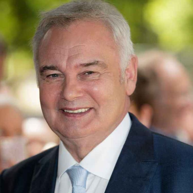 cover art for 5456: LISTEN¦ 'I've been able to do so many exciting things, it's hard to remember them all - I didn't even recall interviewing Dolly Parton or David Bowie!' Eamonn Holmes talked to Frank about his career, ahead of his live theatre tour