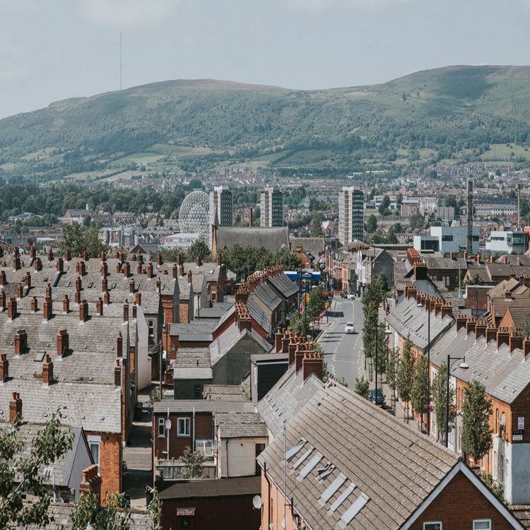 cover art for 5477: LISTEN¦ Could using the nearly 5,000 vacant houses in Belfast and Londonderry help solve the housing crisis? Frank spoke to Liam Tunney from the Belfast Telegraph