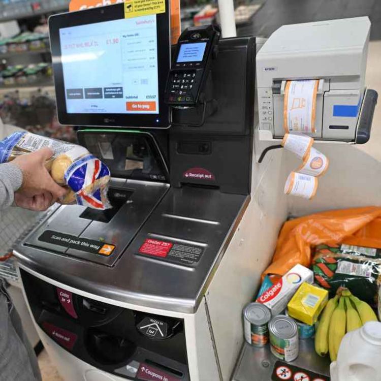 cover art for 5518: LISTEN¦ Have self-checkouts made people more likely to shoplift? M&S chair Archie Norman's suggested 'good, decent people' are being driven to steal, by difficulty using the machines