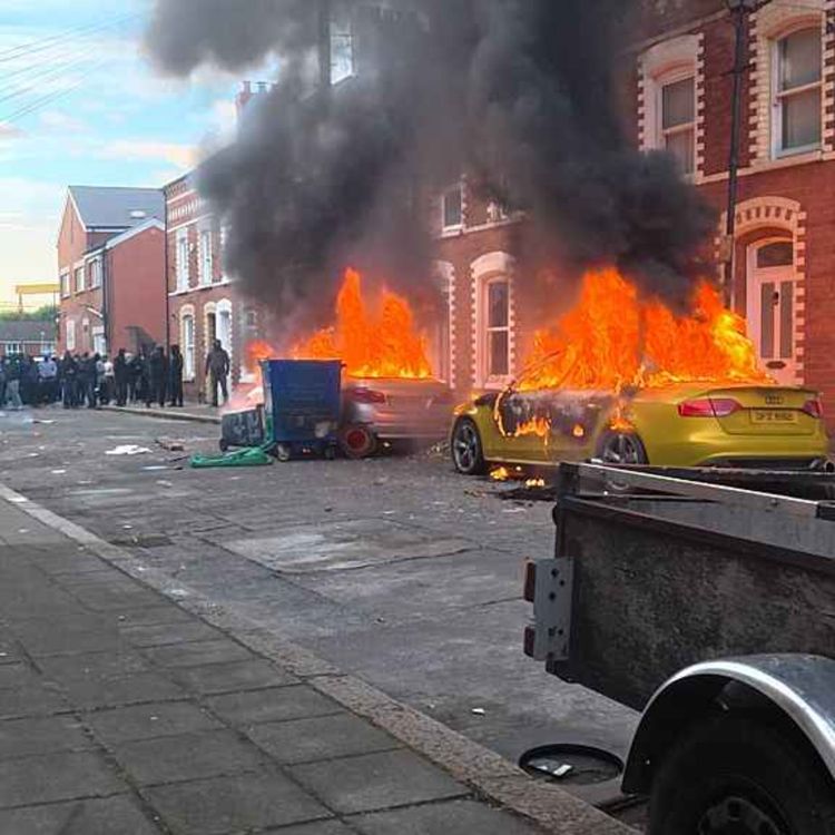 cover art for 5535: LISTEN¦ 'Imagine someone coming into your home, chasing you out of the house and burning your home down...this is about basic humanity' - after homes, cars and a Glider bus were burned in a night of rioting, Frank spoke to public representatives
