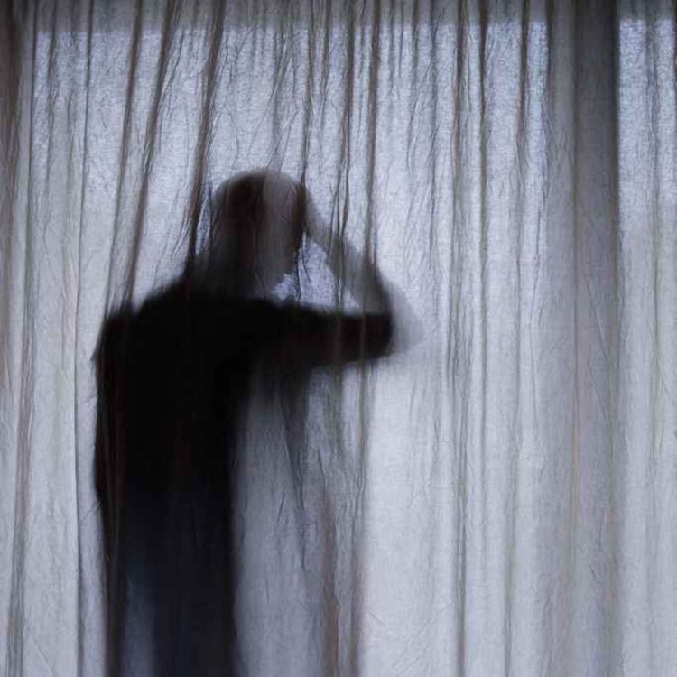 cover art for 5554: LISTEN¦ Why is there no refuge for male victims of domestic abuse, in NI? Despite accounting for one third of those who suffer abuse, there's a lack of specialised support. Frank spoke to Carey Baxter from Mens Alliance NI