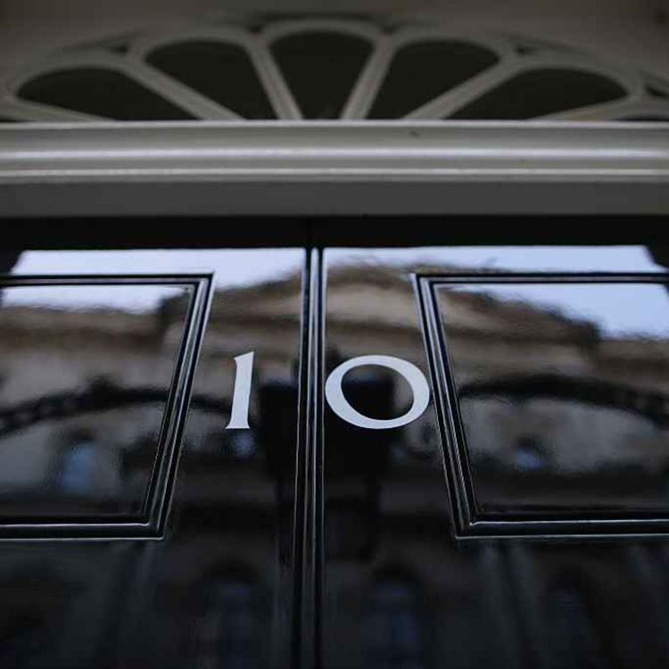 cover art for 5557: LISTEN¦ What does your front door say about you? A replica of the famous glossy black 10 Downing Street door has been installed in Manchester, as a symbol of No.10 North - is there a more famous door in the world?