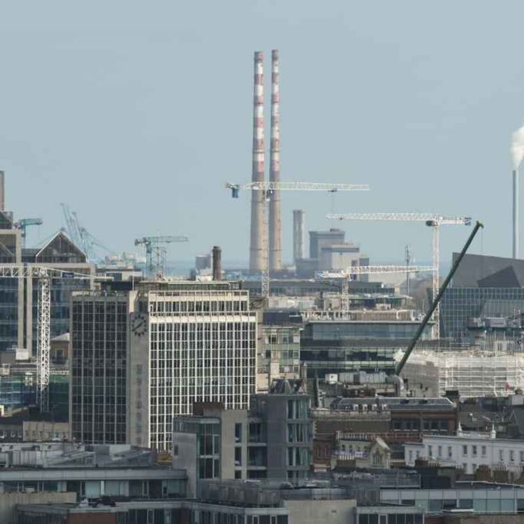 cover art for 5570: LISTEN¦ The battle for jobs and growth - in the latest edition of Shared Island Perspectives, we look at how Northern Ireland and the Republic are faring, when it comes to attracting foreign direct investment