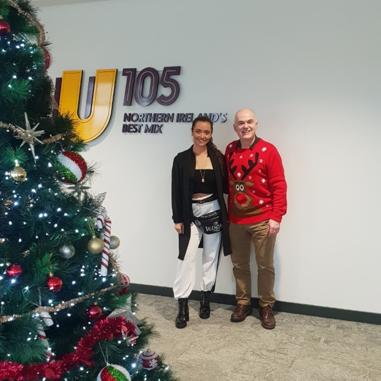 cover art for 4662: LISTEN¦ Rising music star Niamh Murphy called in for a chat with Frank and to perform an original song and a Christmas classic