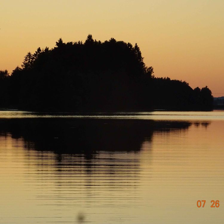 cover art for crohn's disease flare up.