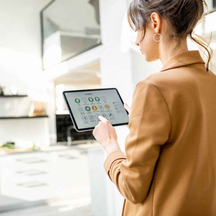 cover art for Come trasformare il tuo classico impianto di casa in un impianto domotico