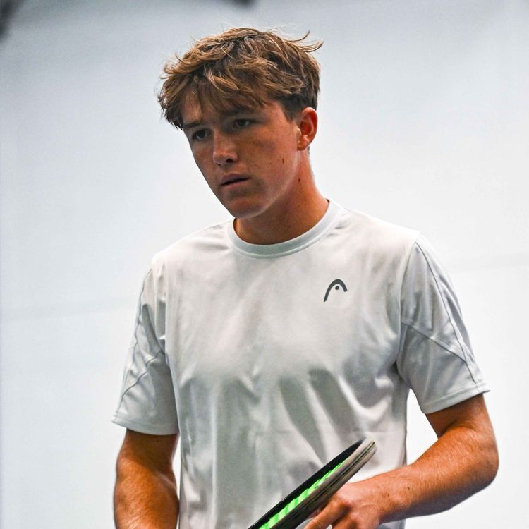 cover art for Eoghan Jennings - looking for Melbourne Magic