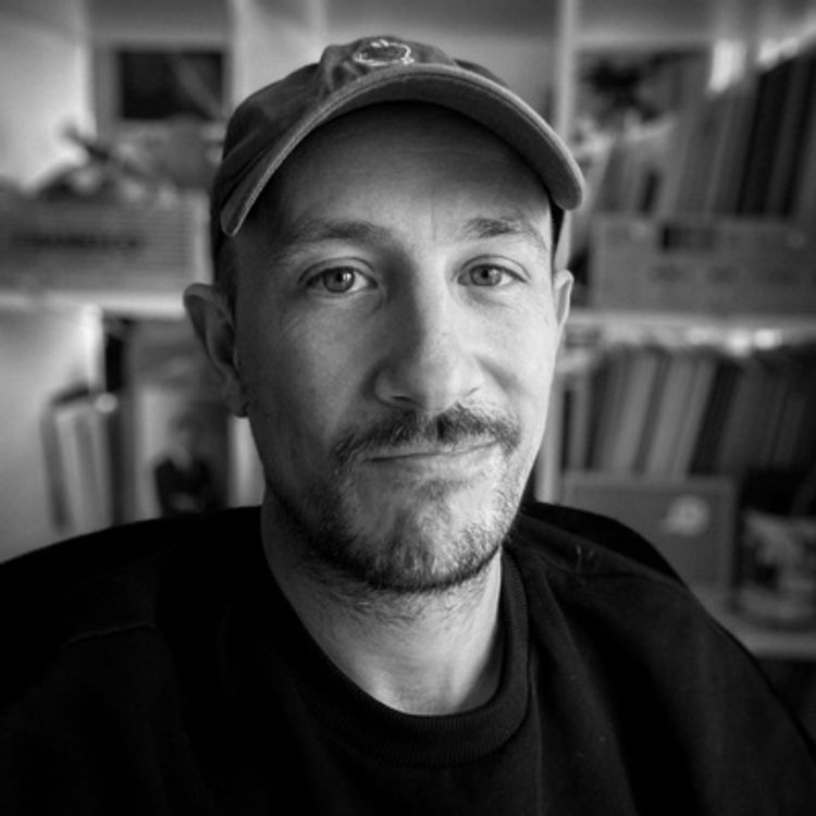 cover art for Adrien Ménielle : L'humoriste obsédé par le rire