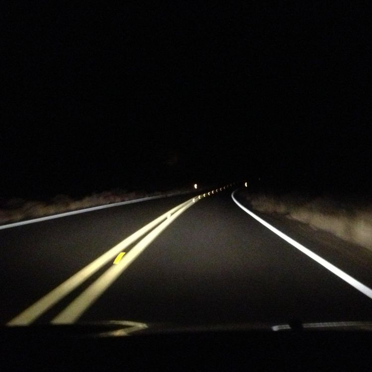 cover art for MI PEOR EXPERIENCIA MANEJANDO EN EL DESIERTO y más Relatos Aterradores