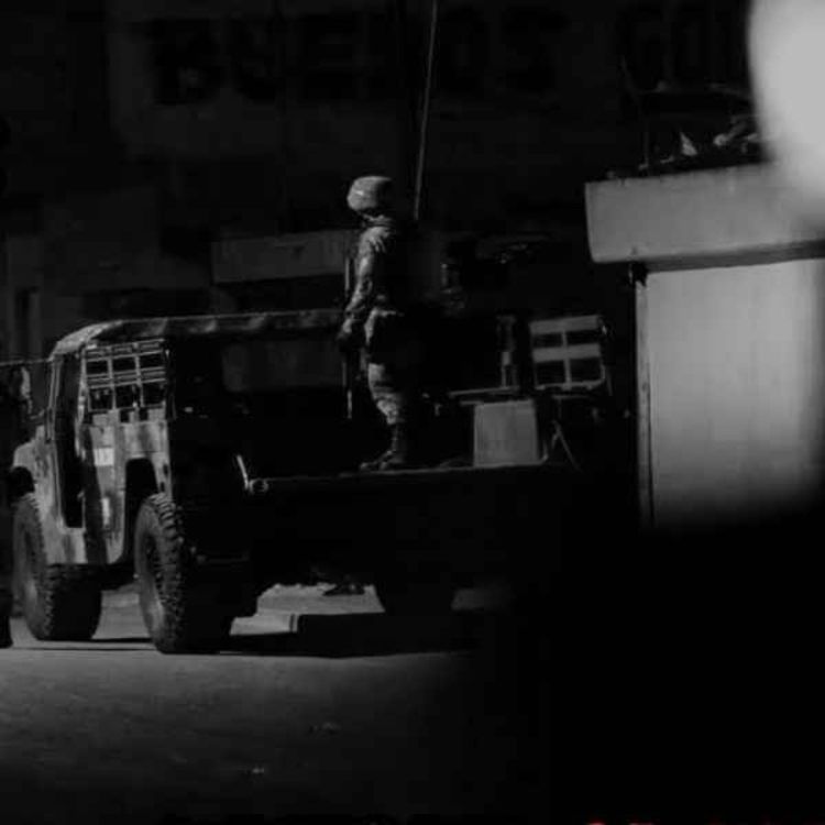 cover art for 2 Experiencias aterradoras de MILITARES