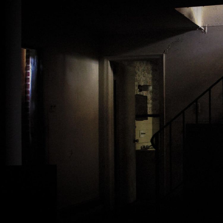 cover art for La noche que el abuelo me visitó | Una historia aterradora que NO te dejará dormir