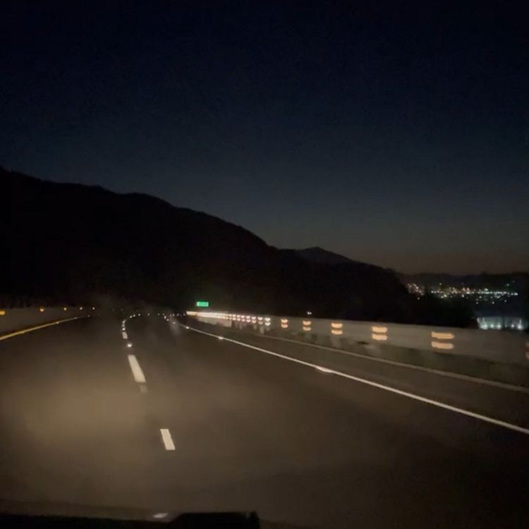 cover art for El tramo maldito de la carretera a Tecate (y más relatos perturbadores)