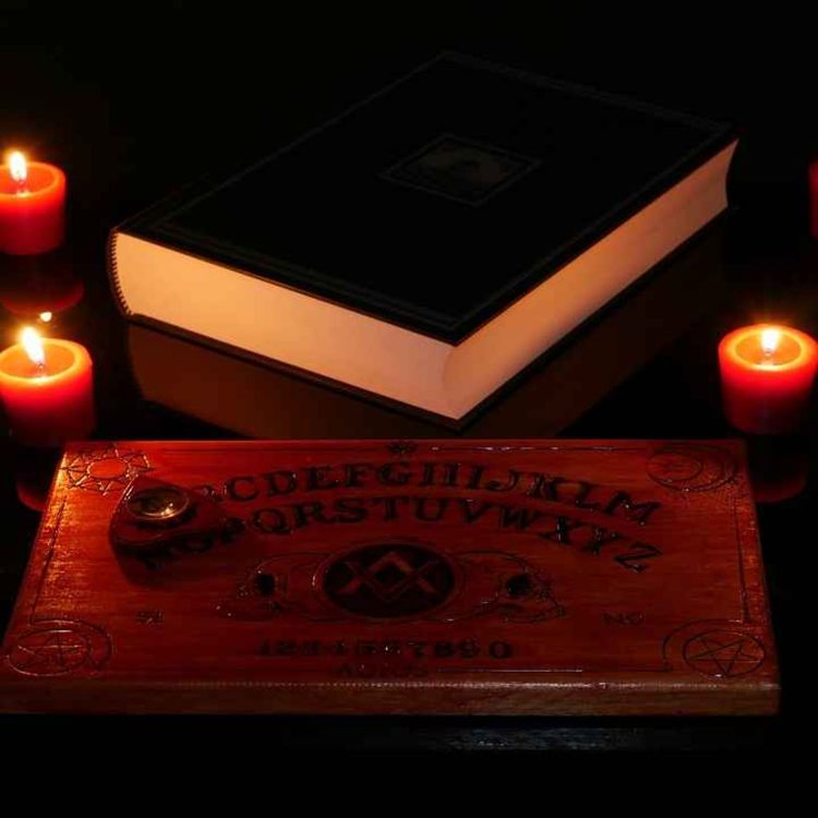 cover art for Viví en una casa embrujada (y más relatos aterradores de nuestros padres y abuelos)