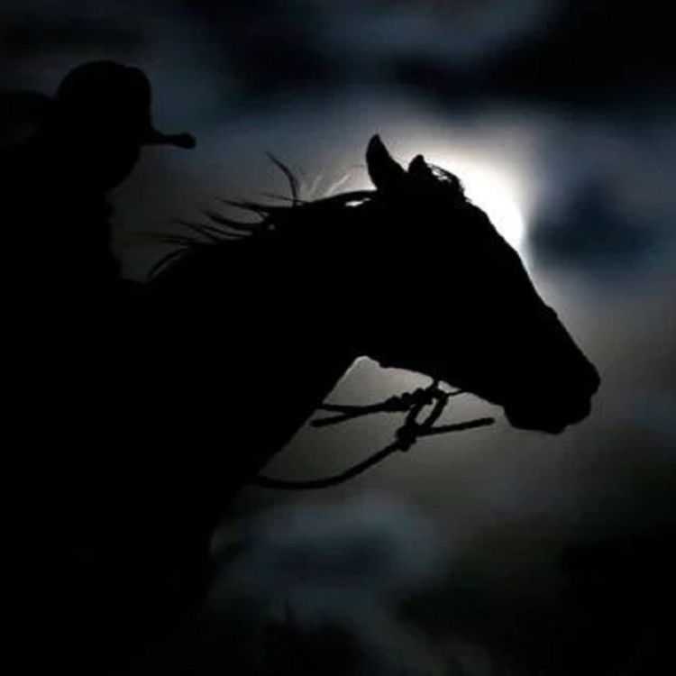 cover art for El charro negro intentó perder a mi abuelo (y más relatos de suscriptores)