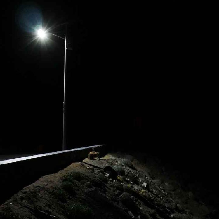 cover art for ¿Te ha ocurrido algo extraño escuchando Voces Del Abismo? | Historias de terror