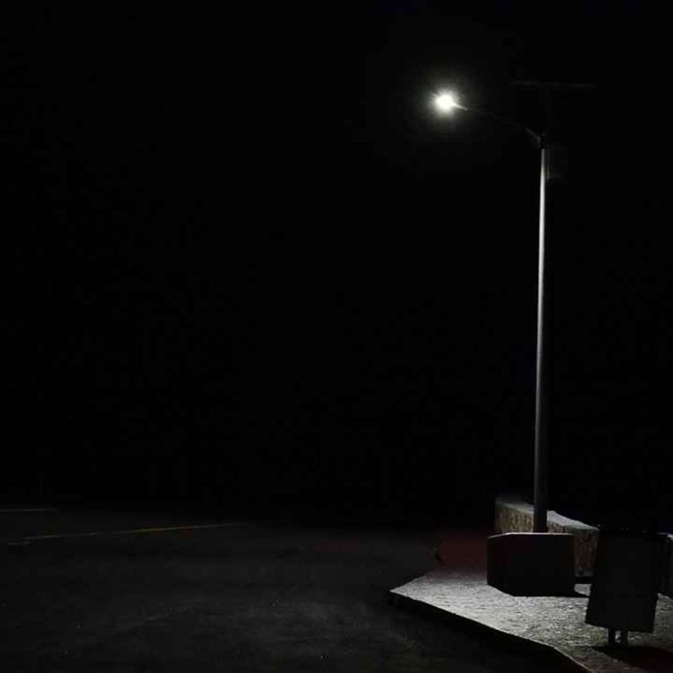 cover art for La casa de mis abuelos está maldita: Algo quiso llevarse a mi madre