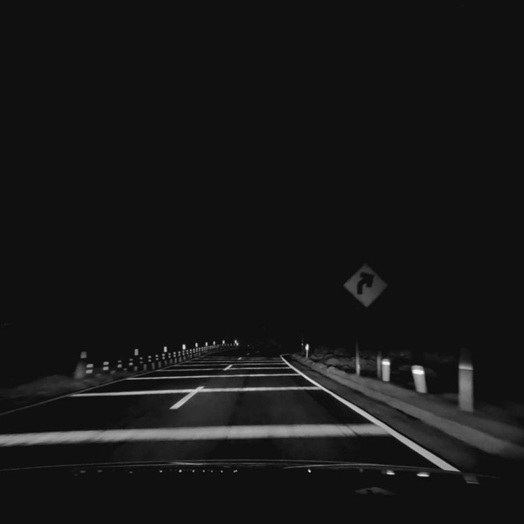 cover art for Algo nos estuvo siguiendo todo el camino (historias de terror de carreteras)