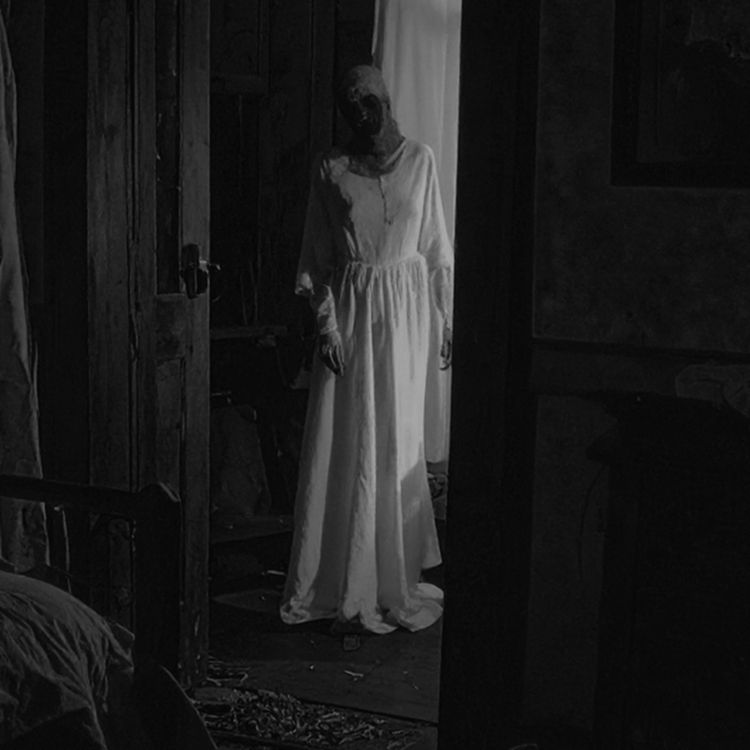 cover art for HEREDÉ EL INFIERNO DE MIS ABUELOS... y había algo esperándome