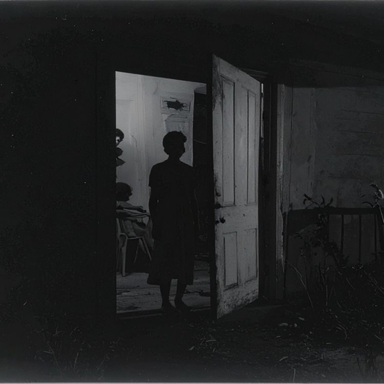 cover art for LOS NIÑOS DE OJOS NEGROS: Encuentros y experiencias escalofriantes Vol 2