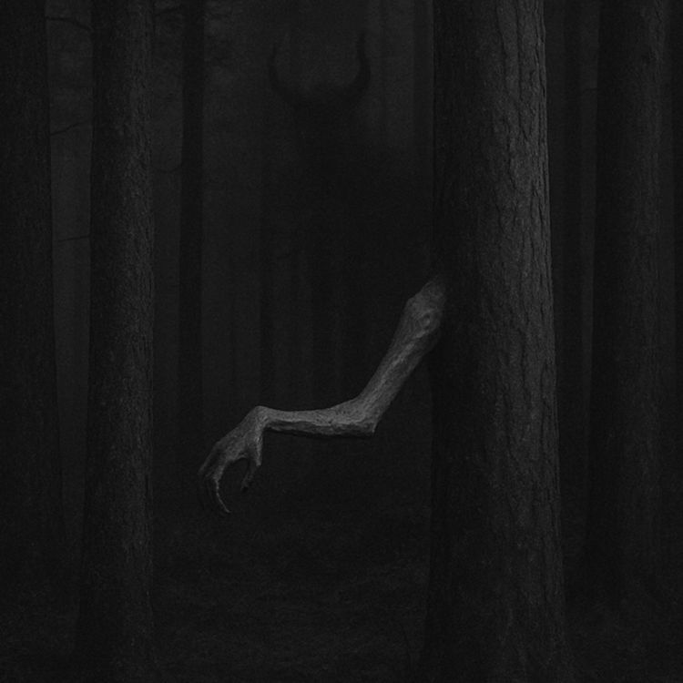 cover art for Relatos prohibidos de nuestros abuelos: El diablo se oculta en el bosque