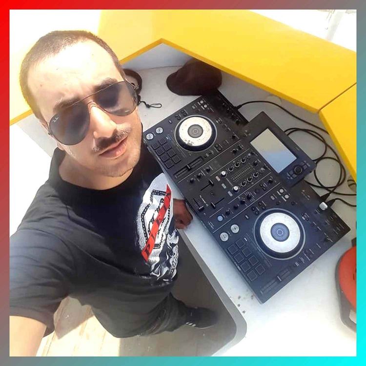 cover art for Vibes of Last Year's Summer [Deep House DJ Mix]