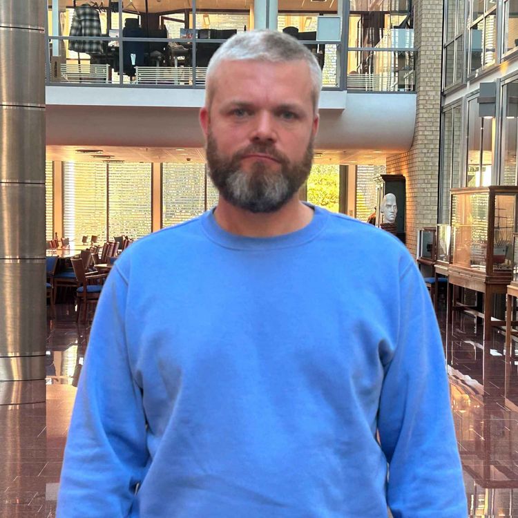 cover art for Maleren Lars Korff Lofthus slo gjennom i 40-årene