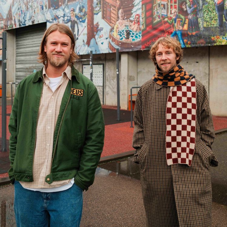 cover art for Kunstnerduoen solgte for flere millioner på én utstilling