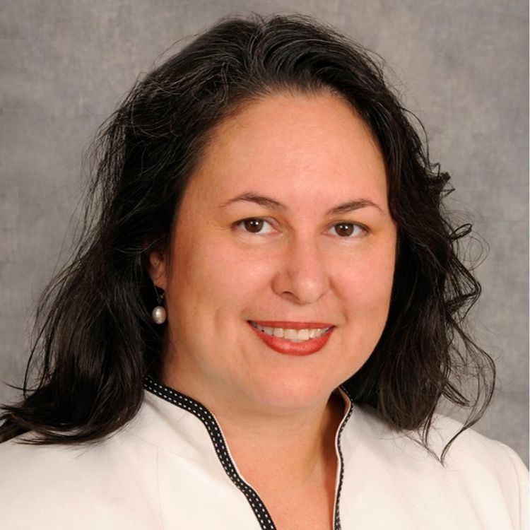 cover art for Creating an International Network for Female Entrepreneurs: Elizabeth Vazquez Spotlight Part 1