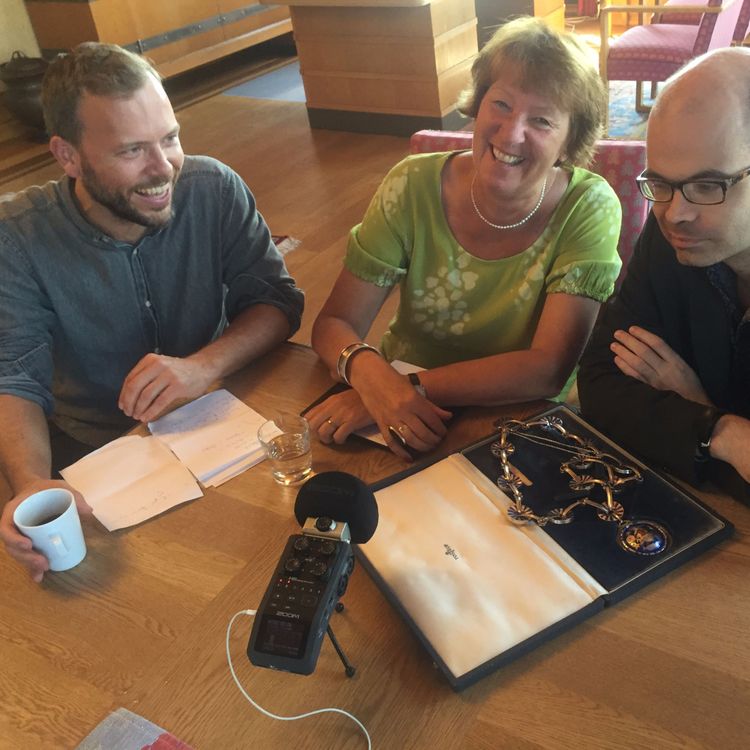 cover art for Episode 13: Lahlum Og Lysbakken besøker Norges fineste kontor