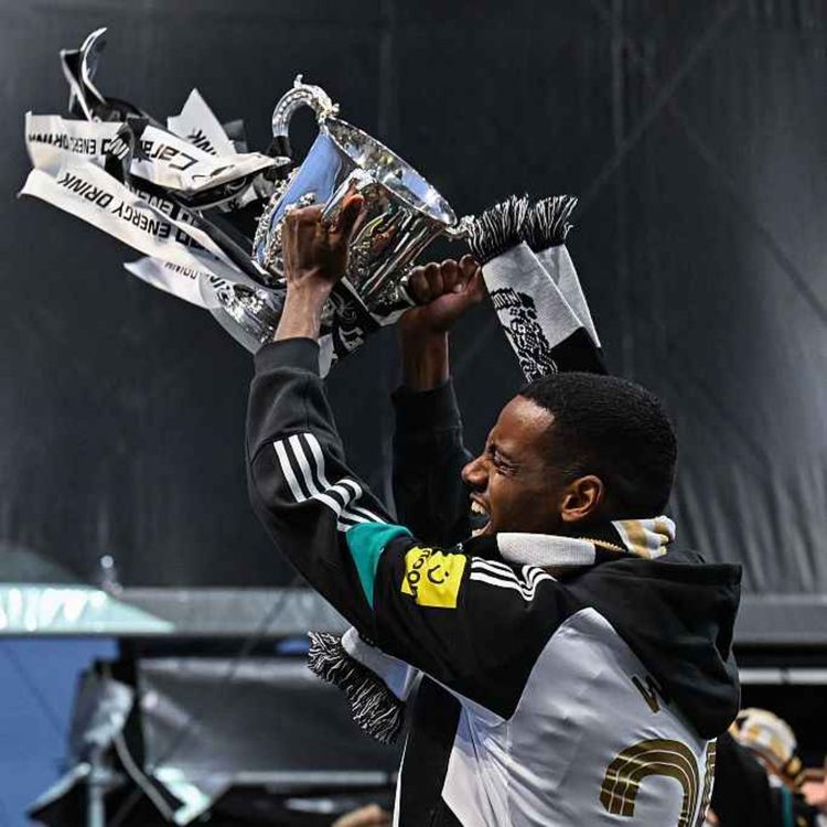 cover art for Is it time to get rid of the League Cup?! 🚫🏆