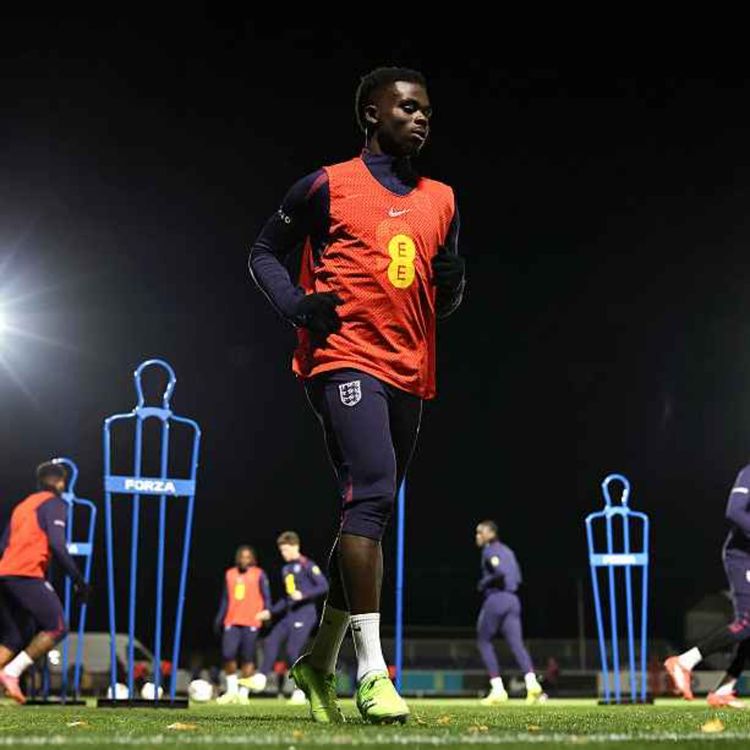 cover art for ENGLAND SPECIAL: Bukayo Saka on Arsenal's Title Chances AND Is Phil Foden a Number 9?! 🏴󠁧󠁢󠁥󠁮󠁧󠁿🤔❤️