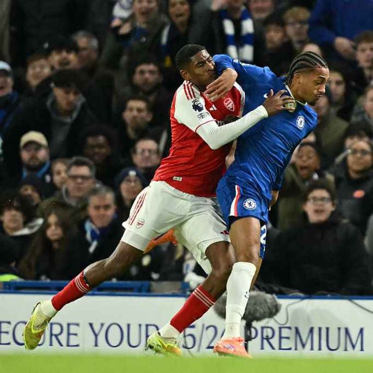 cover art for Ten-Man Chelsea Frustrate Arsenal & A Tribute to Billy Bonds