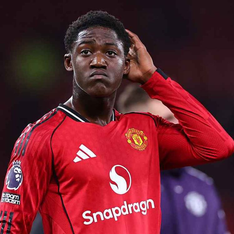 cover art for 12 Hot Takes of Xmas Ep 2: Treatment of Mainoo Betraying Man United, Salah Receiving Too Much Heat & Wolves Worst PL Team in History!