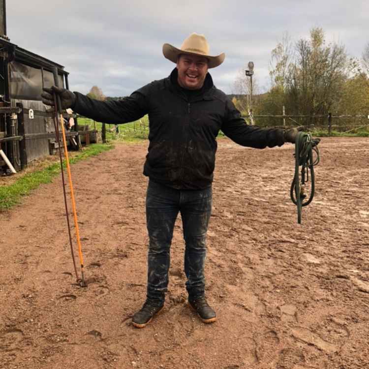 cover art for Gubben Med Hatten #42 - Frustration, Fokus & Förmåga – Om när hästar fastnar och hur vi hjälper dem vidare