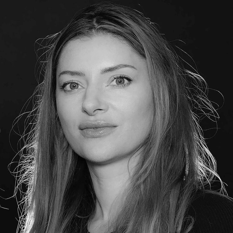 cover art for #58 Élodie Laye Mielczarek : Le pouvoir des gestes et des mots 