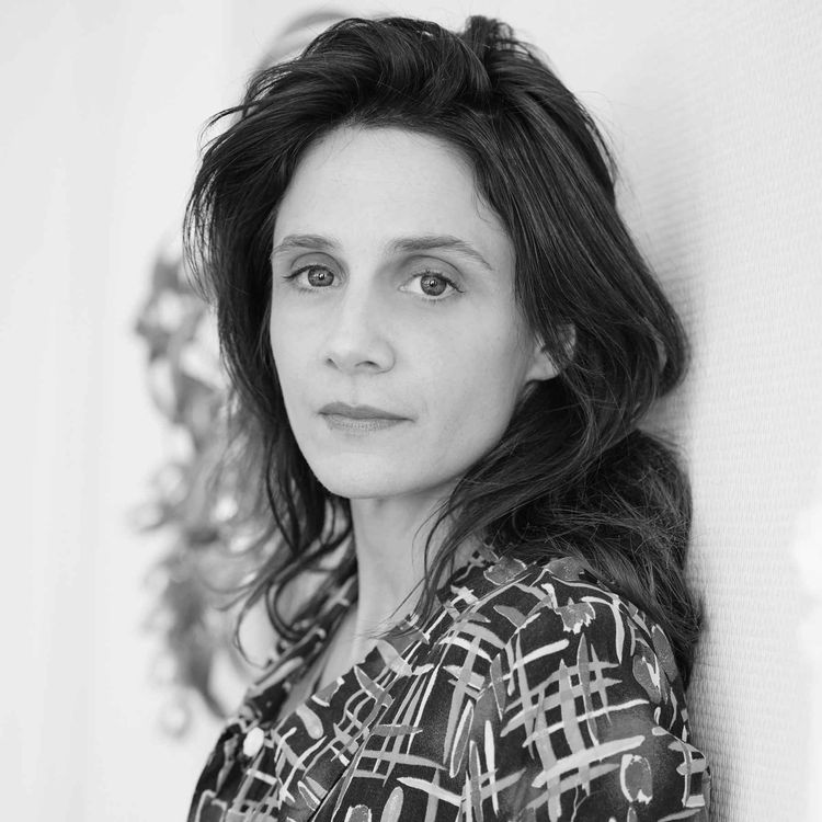 cover art for Parler pour mettre fin à la violence avec Judith Chemla