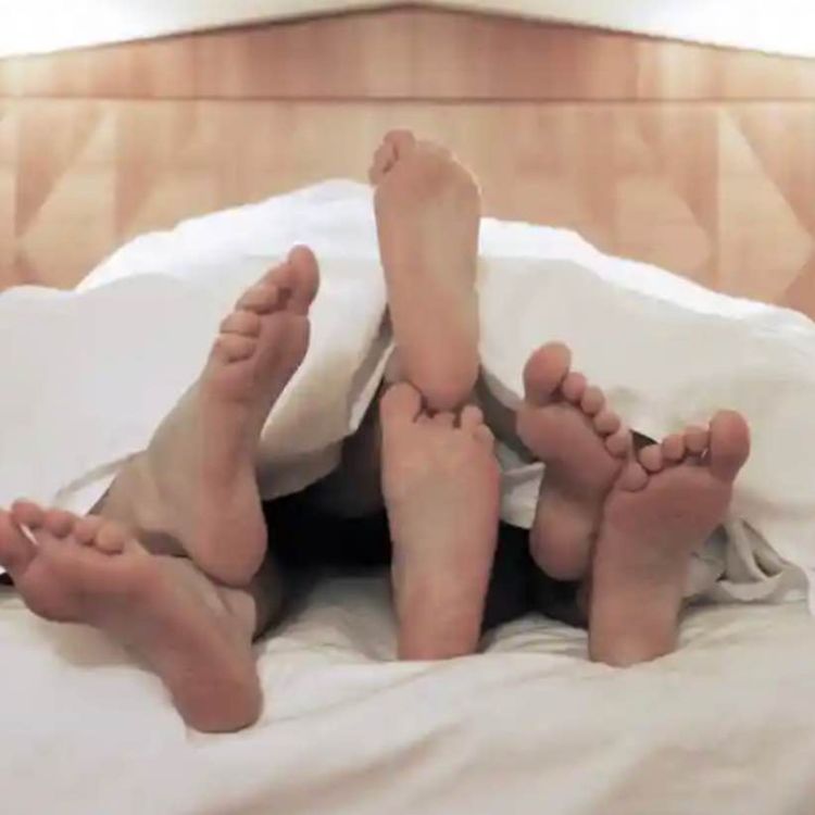 cover art for Season 3 Episode 9 Don’t Cum on Ray’s Leg