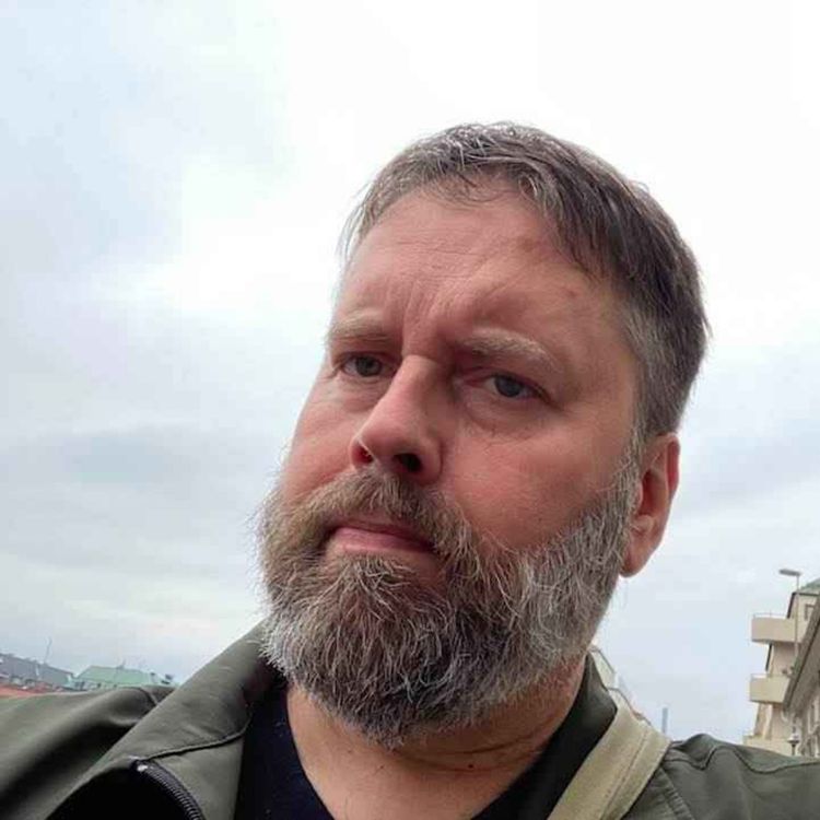 cover art for Militärsnack #26 - Intervju Niclas Sennerteg