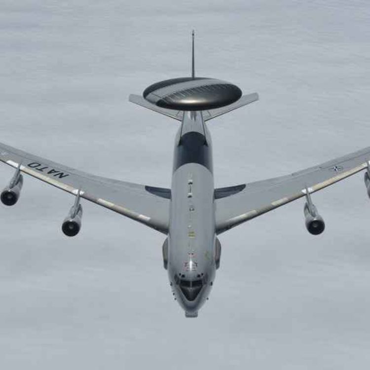 cover art for Militärsnack #37 - No fly zone Ukraina