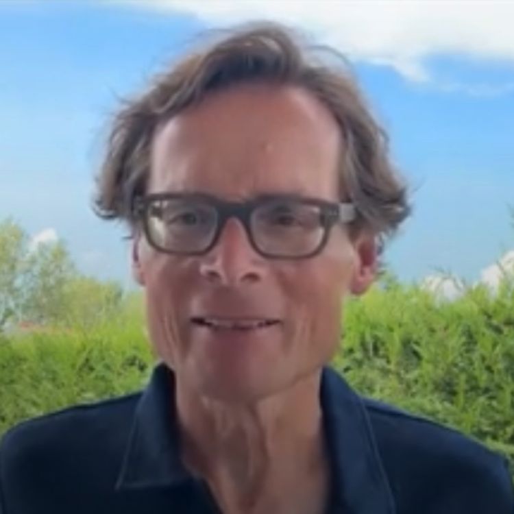 cover art for Korruption: Selenskyj rudert zurück – entzaubert – Weltwoche Daily DE