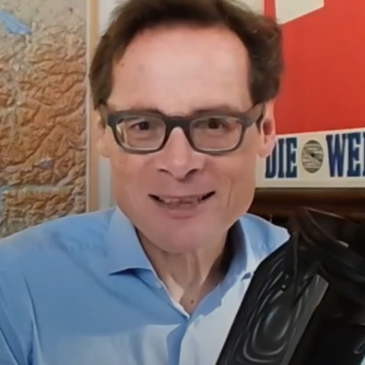 cover art for EU-Regulierung ist Strangulierung: 20 Millionen Wörter Vorschriften pro Jahr – Weltwoche Daily DE